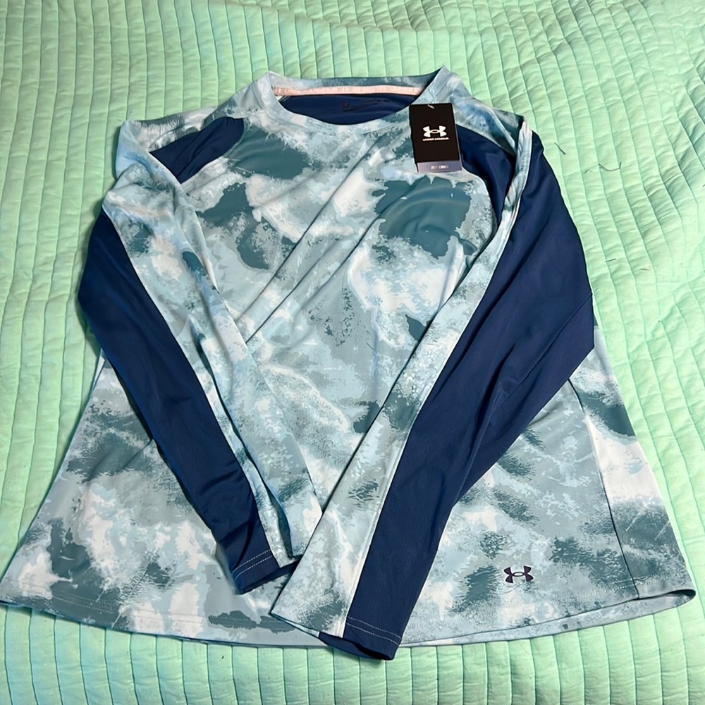 Brand new Underarmor Longsleeve